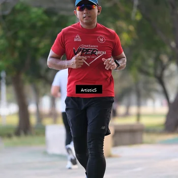 Runner Photo 4323665