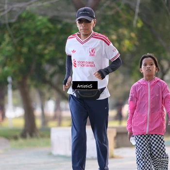 Runner Photo 4323667