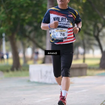 Runner Photo 4323670