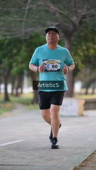 Runner Photo 4323671