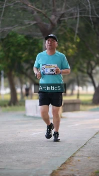 Runner Photo 4323672