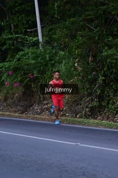 Runner Photo 4323675