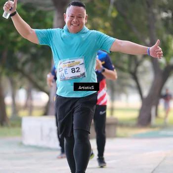 Runner Photo 4323681