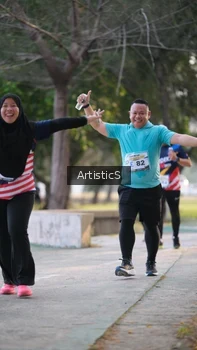 Runner Photo 4323683