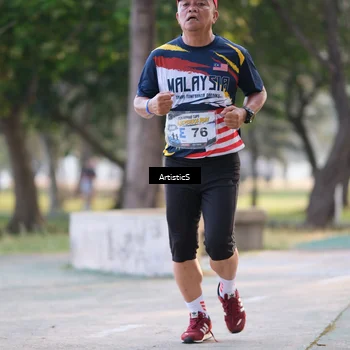 Runner Photo 4323691