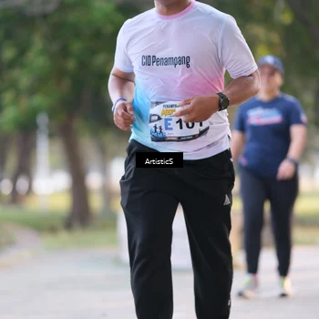 Runner Photo 4323707