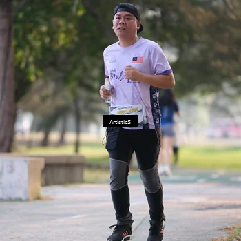 Runner Photo 4323737