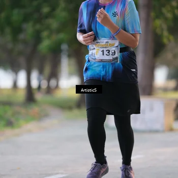 Runner Photo 4323743