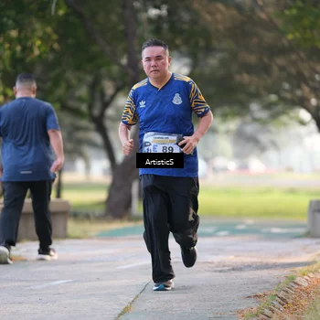 Runner Photo 4323766