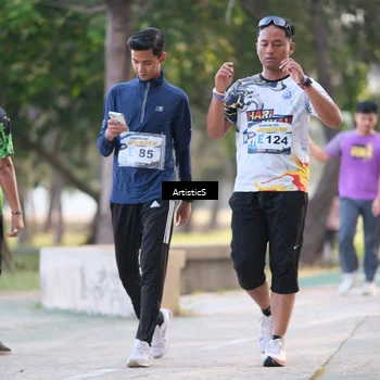 Runner Photo 4323789