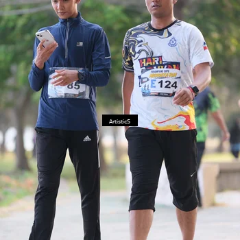 Runner Photo 4323793