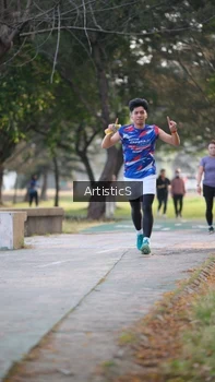 Runner Photo 4323797