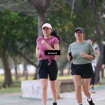 Runner Photo 4323817