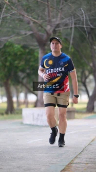Runner Photo 4323837
