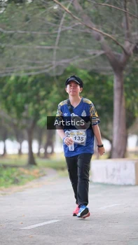 Runner Photo 4323840