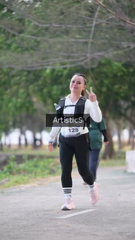 Runner Photo 4323846