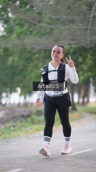 Runner Photo 4323850