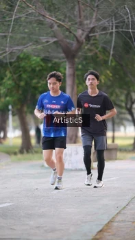 Runner Photo 4323871