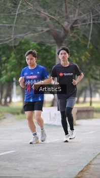 Runner Photo 4323872