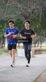 Runner Photo 4323874