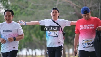 Runner Photo 4323897