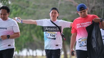 Runner Photo 4323898