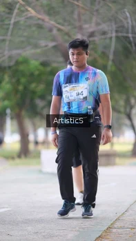 Runner Photo 4323908