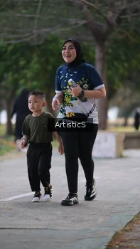 Runner Photo 4323920