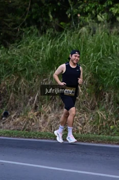 Runner Photo 4323940