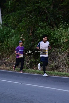 Runner Photo 4323941