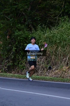Runner Photo 4323943