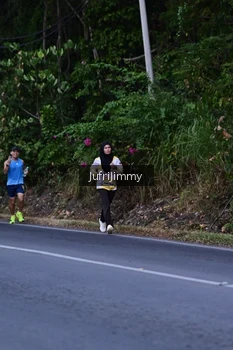 Runner Photo 4323948