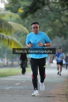Runner Photo 4324084