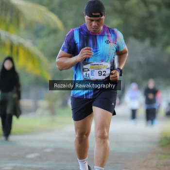 Runner Photo 4324091