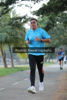 Runner Photo 4324096