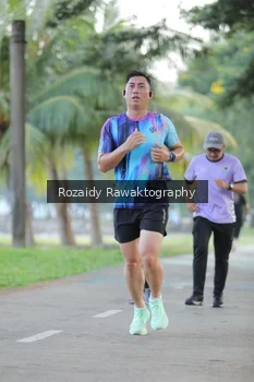 Runner Photo 4324097
