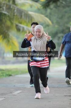 Runner Photo 4324118