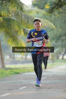 Runner Photo 4324119
