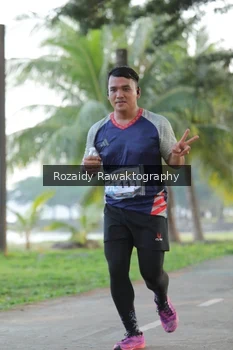 Runner Photo 4324136