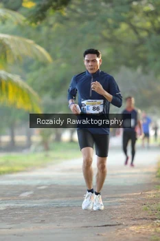 Runner Photo 4324138