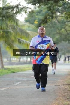 Runner Photo 4324141