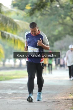 Runner Photo 4324216