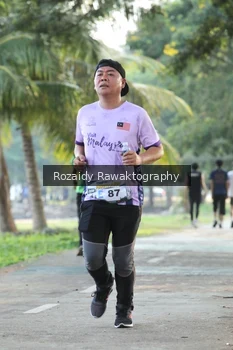 Runner Photo 4324219