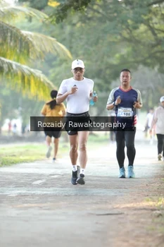 Runner Photo 4324221