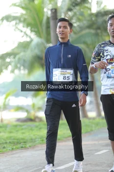 Runner Photo 4324233