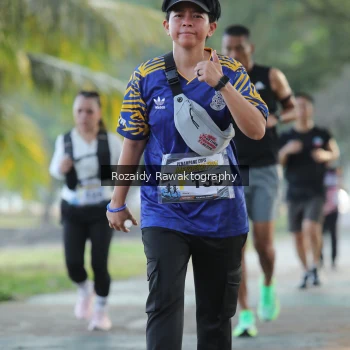 Runner Photo 4324243