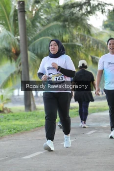 Runner Photo 4324259