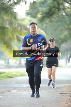Runner Photo 4324284