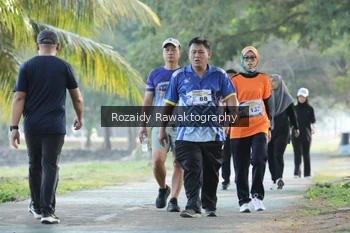 Runner Photo 4324301