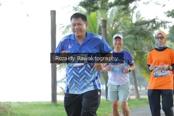 Runner Photo 4324302